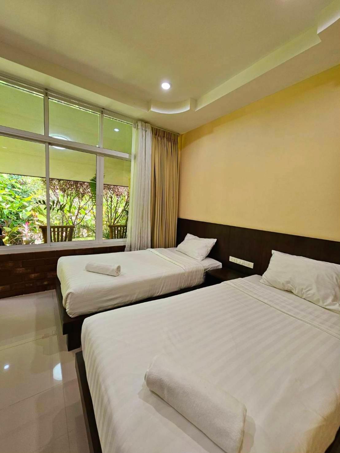 Samran Resort Chalong Esterno foto