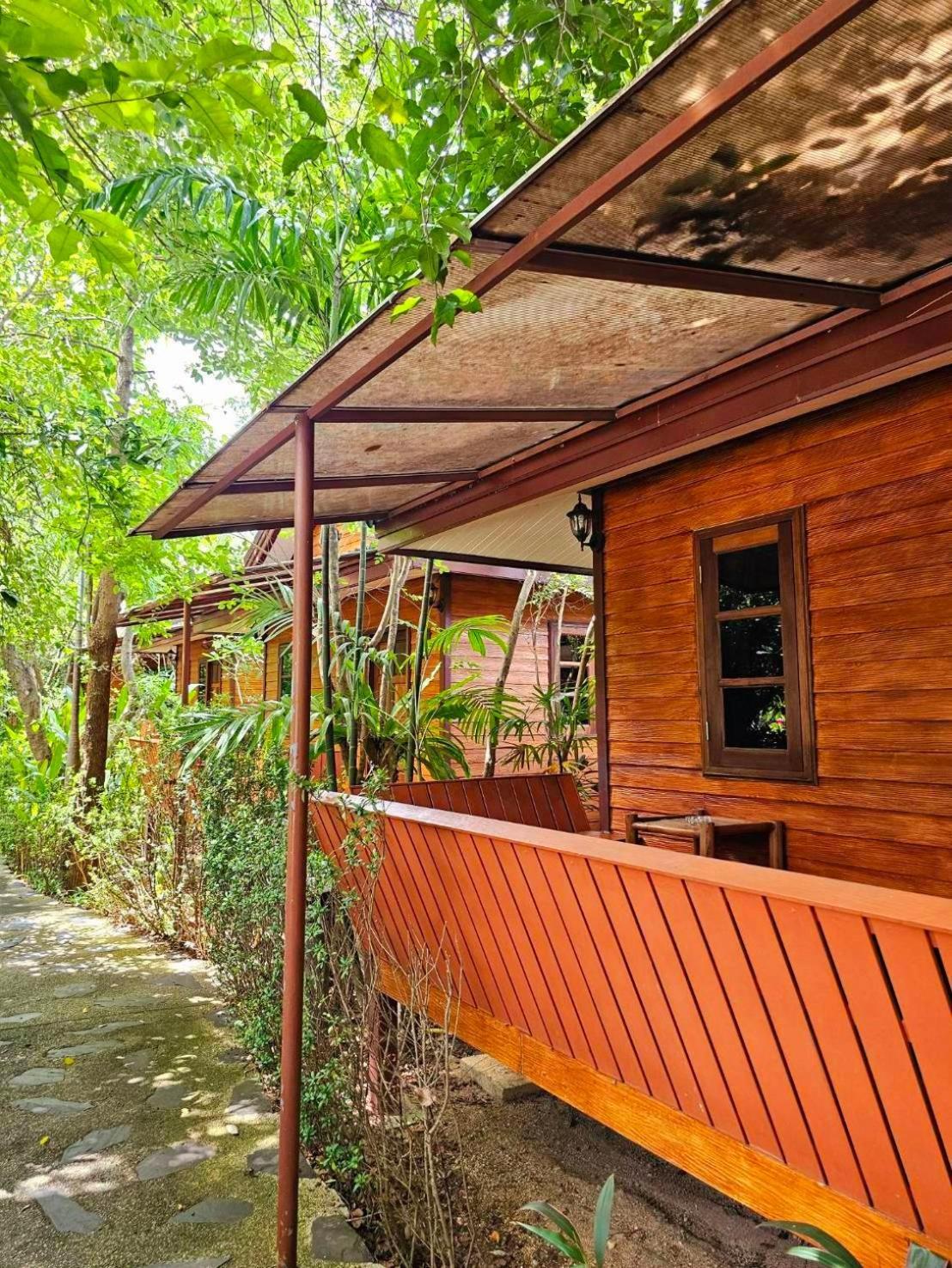 Samran Resort Chalong Esterno foto